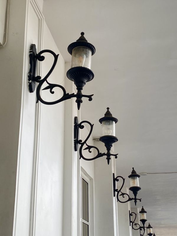 Commercial Lighting Repair detail